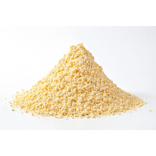 Granulated onion sprinkled on meat rub